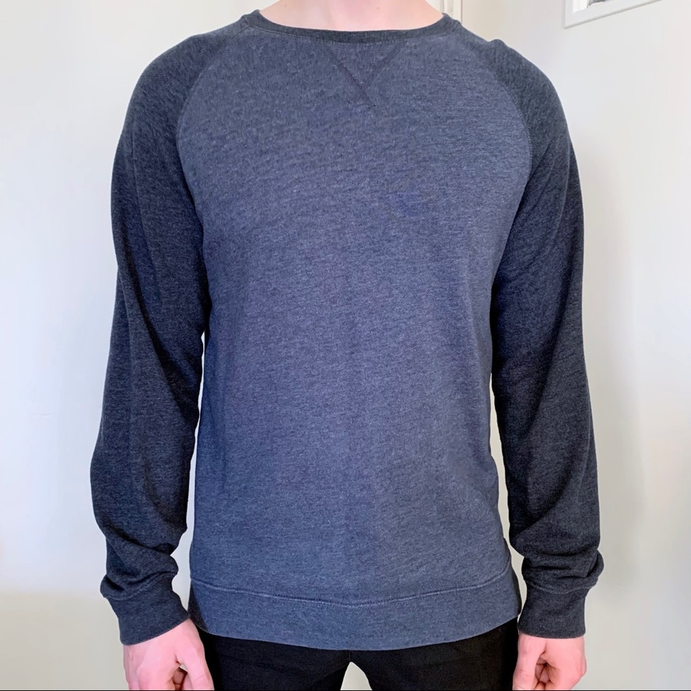 Old Navy Blue Navy Raglan Crewneck Sweatshirt Y2K Coastal Winter Fall Normcore M
